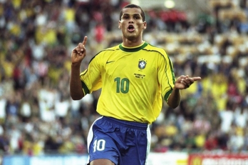 吸引了众多 吸引了众多